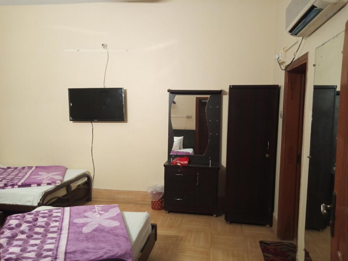 Al Rehman Guest Hous Hotel Хайдерабад Екстериор снимка