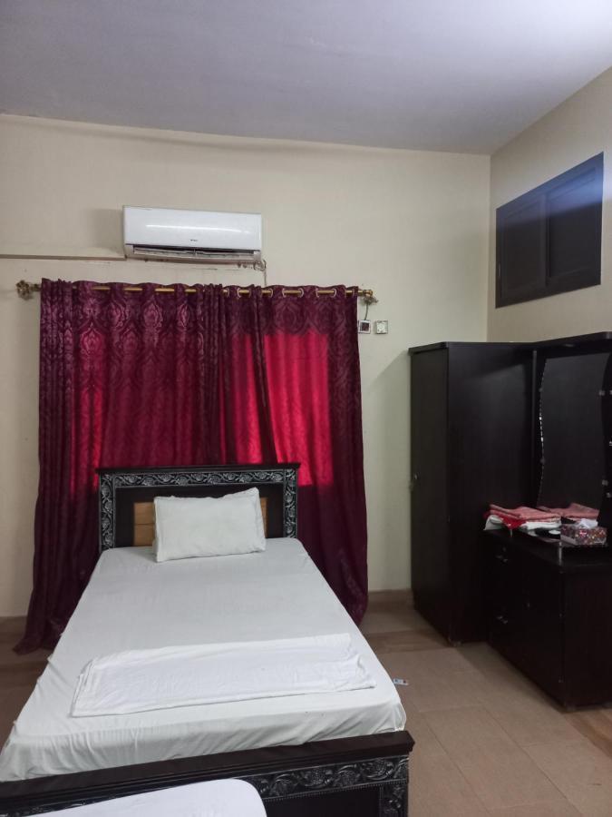 Al Rehman Guest Hous Hotel Хайдерабад Екстериор снимка